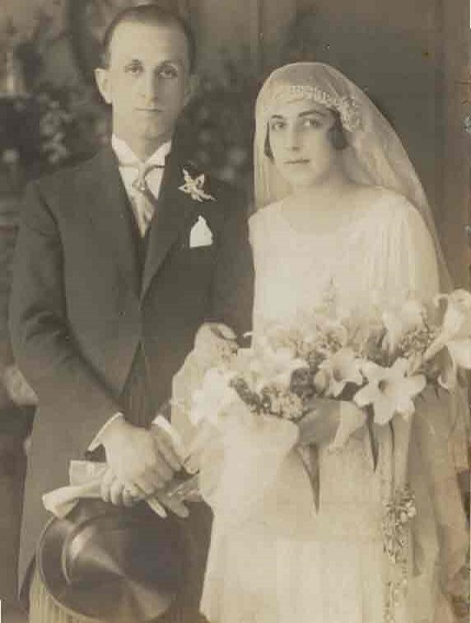 Haratoon Caracachian & Margaret Caracachian (n&eacute;e Zorab)