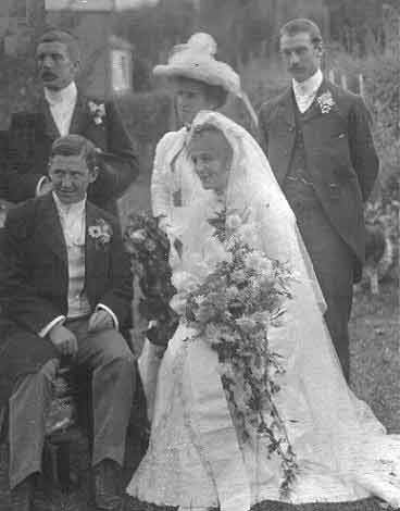 Bridal Party of Edward Goodwin Fortescue ("Fort") Zohrab and Blanche Miriam ("Queen(ie)") Mabin, Nelson, New Zealand, April 1901 -- photo courtesy of Mr. Tom King.